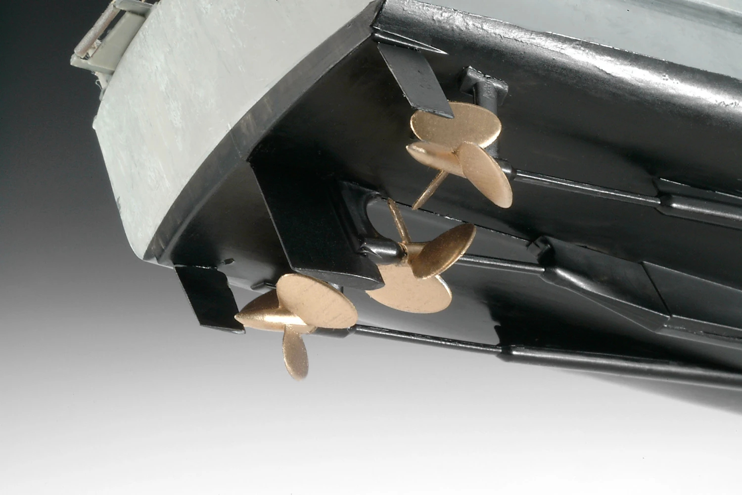 Revell Of Germany German Fast Attack Craft S-100 1:72 Scale - Image 5