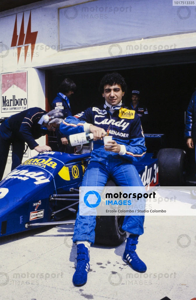 Tameo SLK082 Tyrrell 011 Ford - 1982 - White Metal Car Kit - Scale 1:43, Made In Italy - Image 5