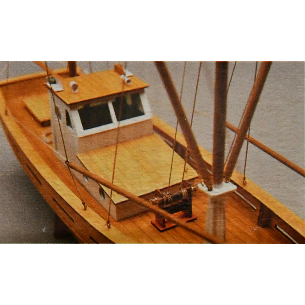 Mantua Model 702 Amalfi Mediterranean Fishing Boat 1:35 - Image 2