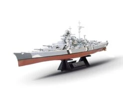 Tamiya #78013 Bismarck German Battleship 1:350 Scale