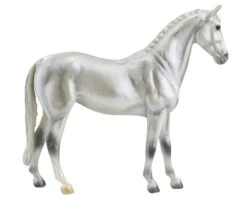 Breyer Horses Classic Size Freedom Series Pearly Grey Trakehner Horse Model 1:12