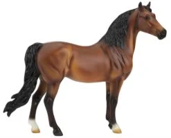 Breyer Horses Classic Size Freedom Series Bright Bay Morgan Horse Model 1:12