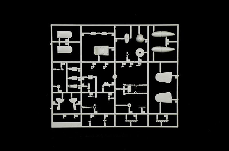 Italeri Bf 109 K-4 1:48 Scale - Image 6
