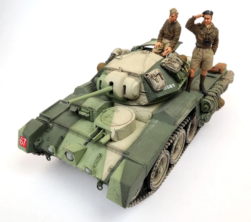 ITALERI CRUSADER MK.III W/BRITISH TANK CREW 1/35 1/35 Scale