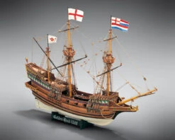 Mamoli MV30 - Golden Hind- Wood Plank-On-Bulkhead Model Ship Kit - Scale: 1/53Length: 495 Mm (20"), Height: 408mm (16")