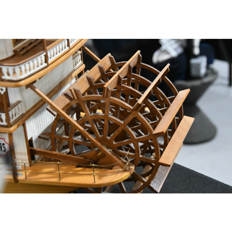 Mantua 734 Mississippi River Steamboat Model Ship Kit - 1:50 Scale - Image 6
