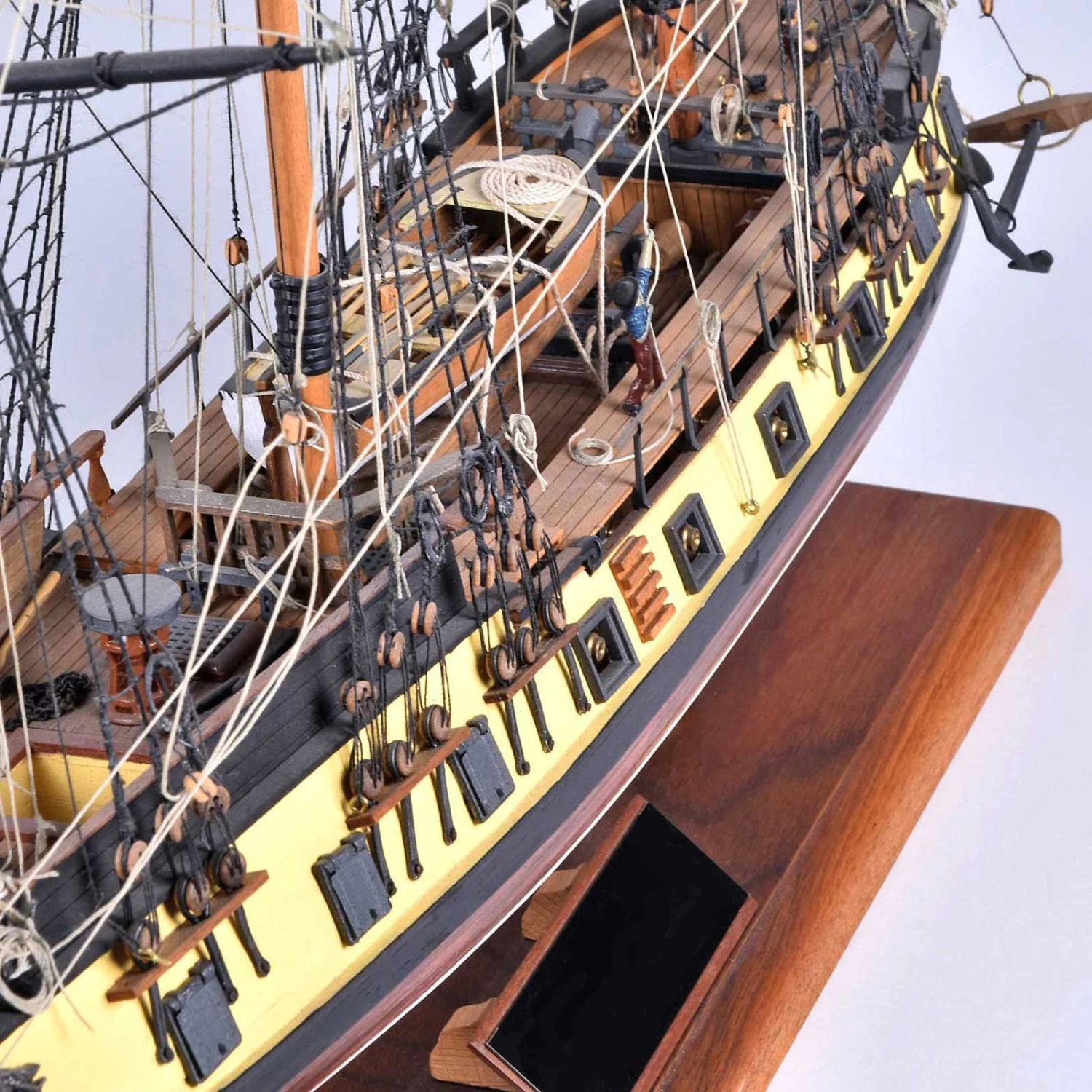 Model Shipways Rattlesnake US Privateer 1:64 Scale Master Builders Combo Set - Image 11