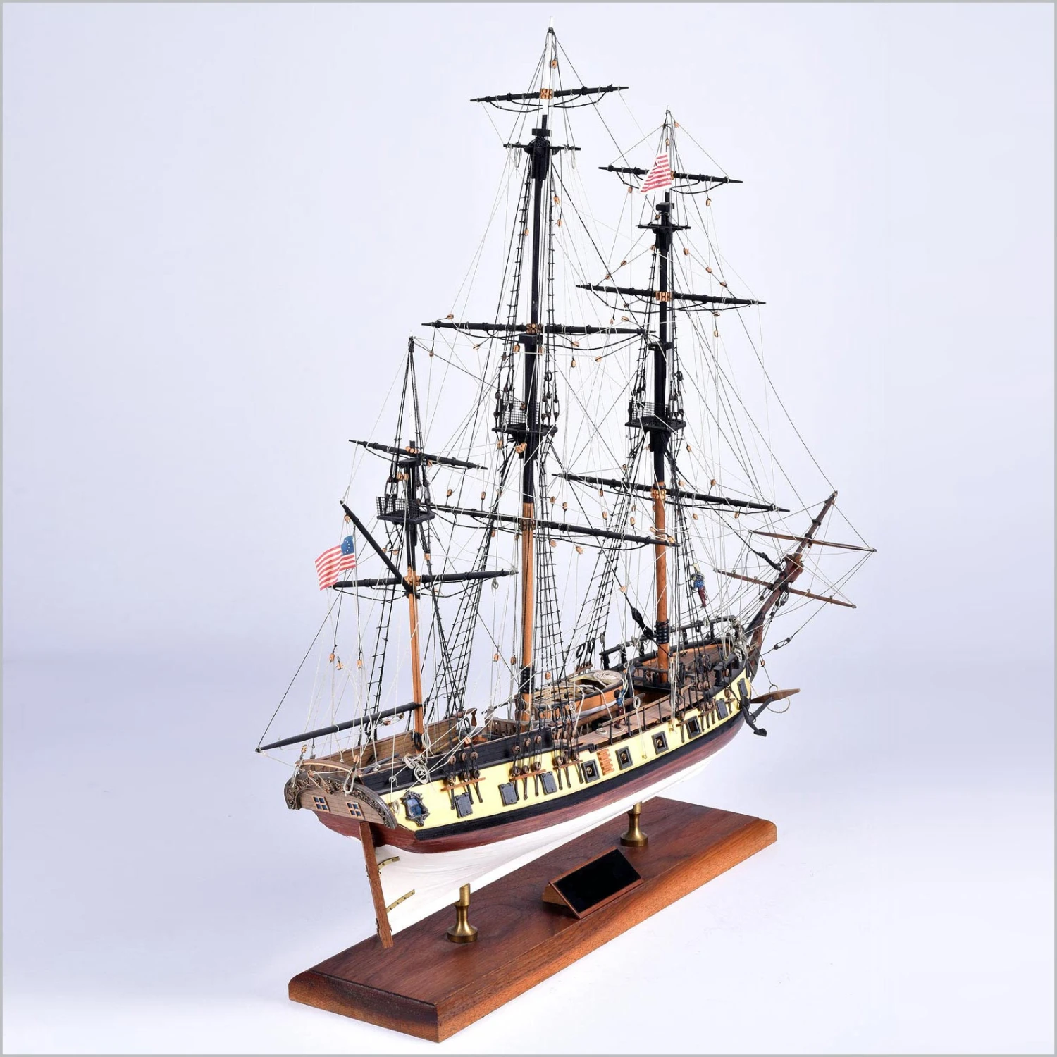 Model Shipways Rattlesnake US Privateer 1:64 Scale Master Builders Combo Set - Image 3