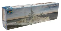 TRUMPETER BATTLESHIP HMS QUEENELIZABETH 1/350 Scale