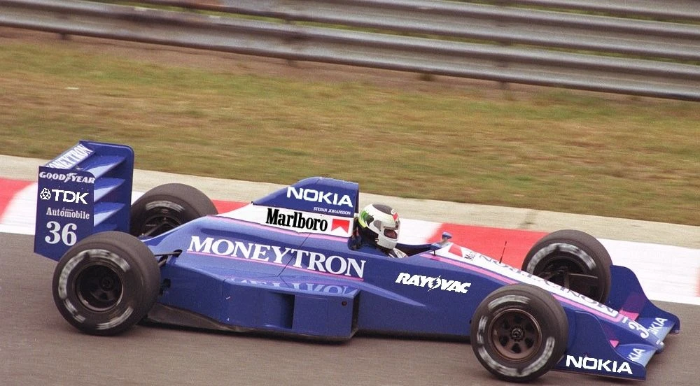 Tameo TMK125 Monteverdi Onyx Ore2 Ford- 1990 - White Metal Car Kit - Scale 1:43, Made In Italy - Image 2