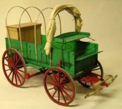 MODEL TRAILWAYS CHUCK WAGON 1:12 Scale