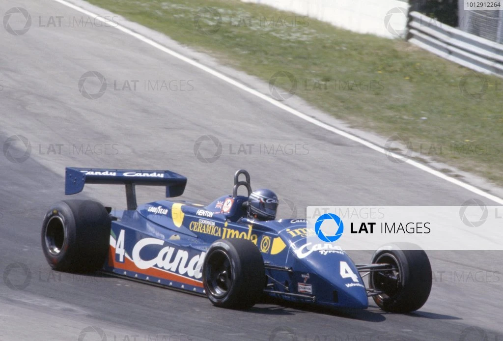 Tameo SLK082 Tyrrell 011 Ford - 1982 - White Metal Car Kit - Scale 1:43, Made In Italy - Image 4