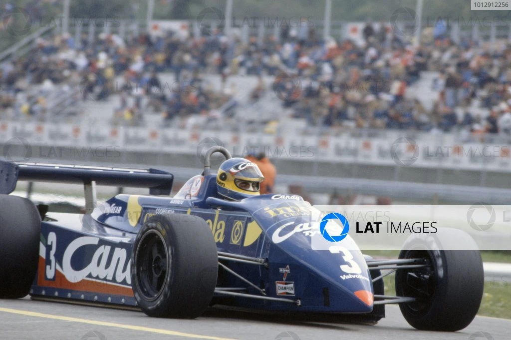 Tameo SLK082 Tyrrell 011 Ford - 1982 - White Metal Car Kit - Scale 1:43, Made In Italy - Image 7